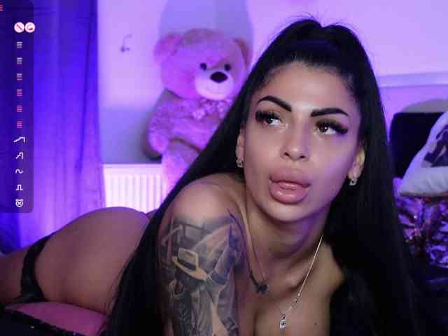 AngelaMyst webcam