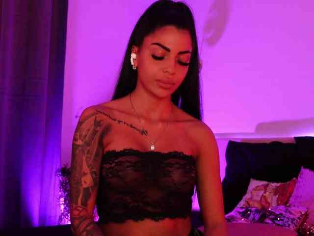 online chatroom AngelaMyst