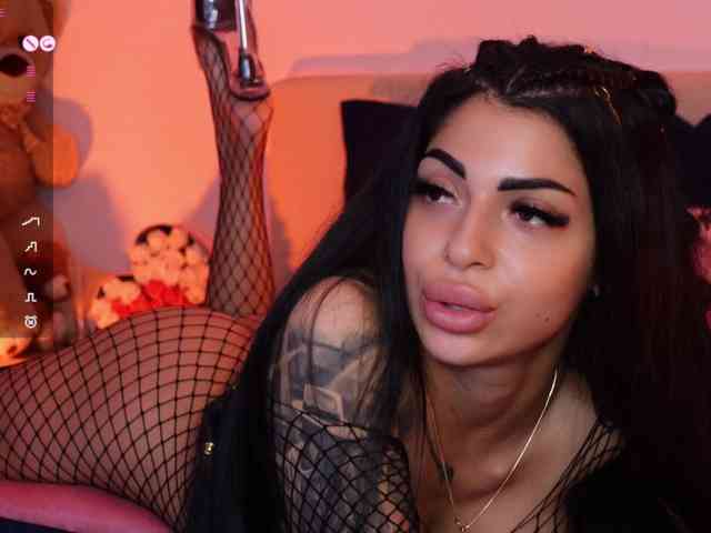 AngelaMyst webcam