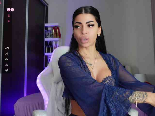AngelaMyst webcam