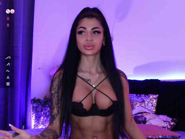 AngelaMyst webcam