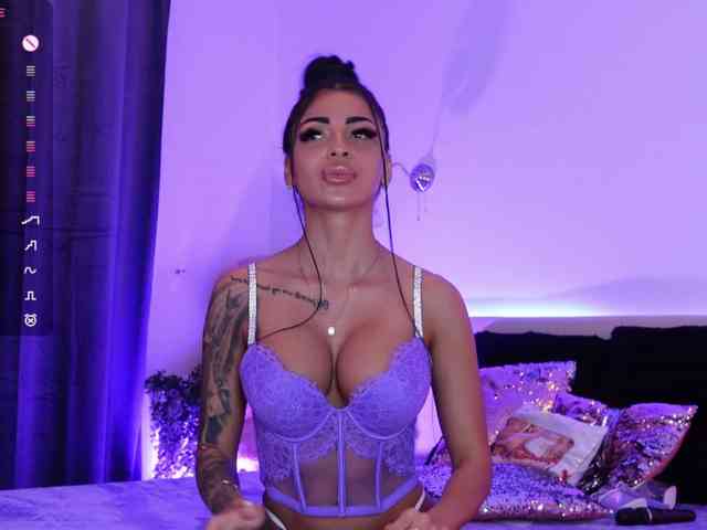 AngelaMyst webcam