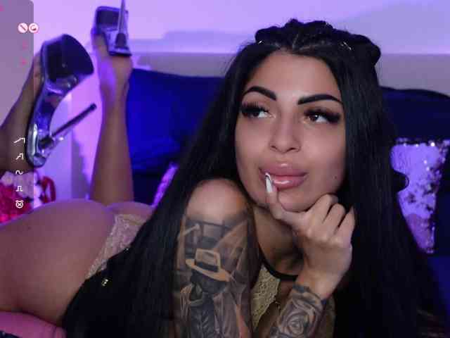 AngelaMyst webcam