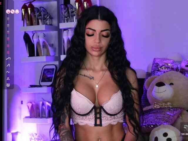 AngelaMyst Live Webcam on BongaCams