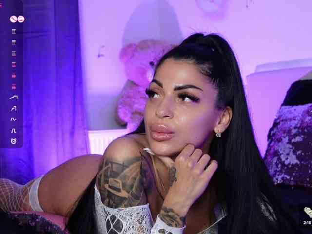 AngelaMyst webcam