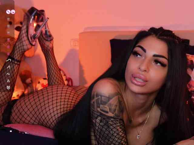 AngelaMyst webcam