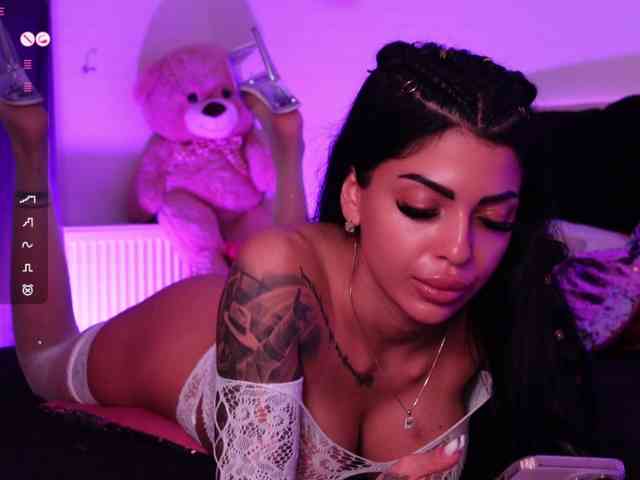 AngelaMyst webcam