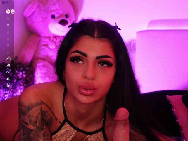 AngelaMyst webcam