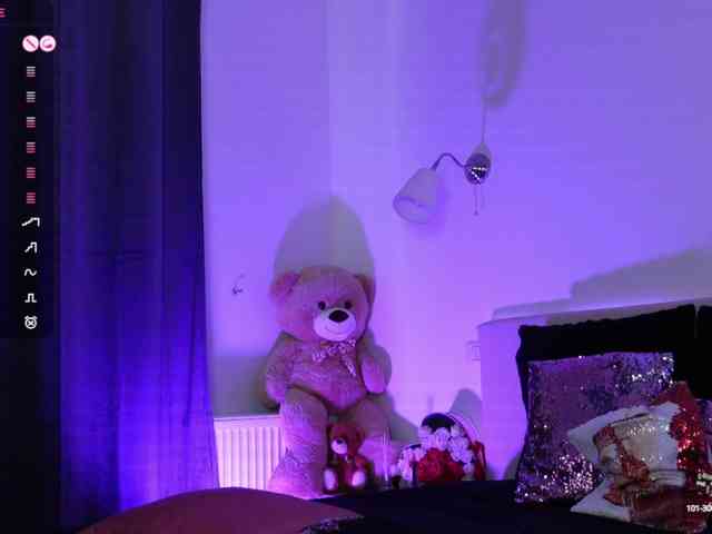 AngelaMyst webcam