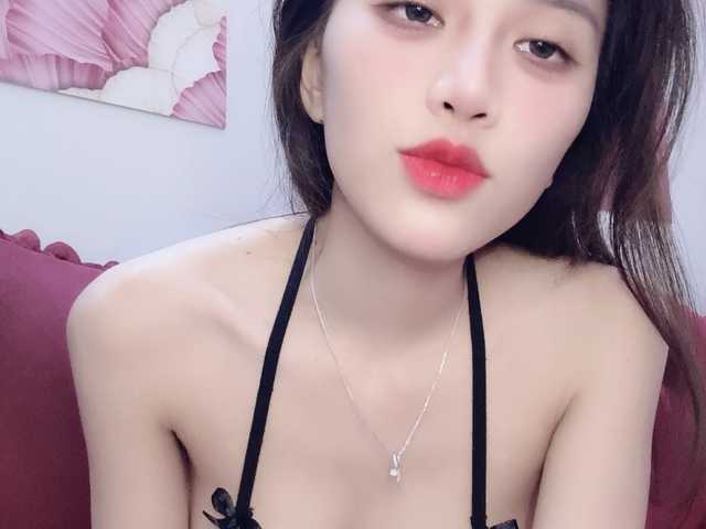 Aimee120's BongaCams show and profile