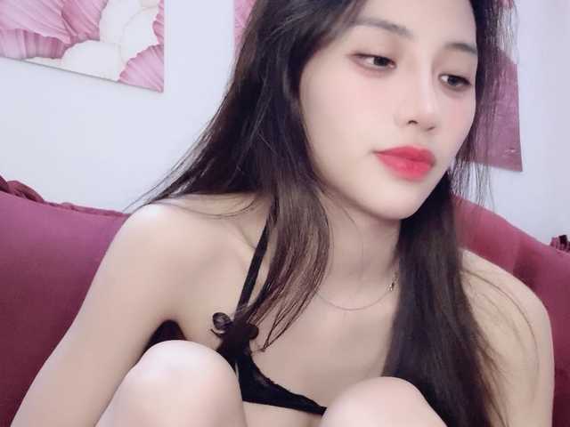 Aimee120's BongaCams show and profile