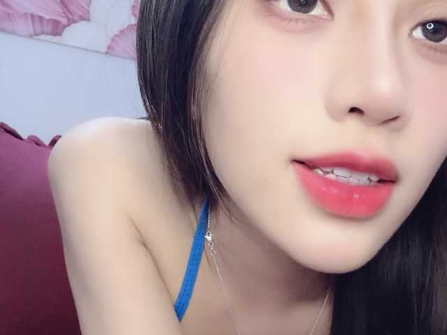 Aimee120's BongaCams show and profile