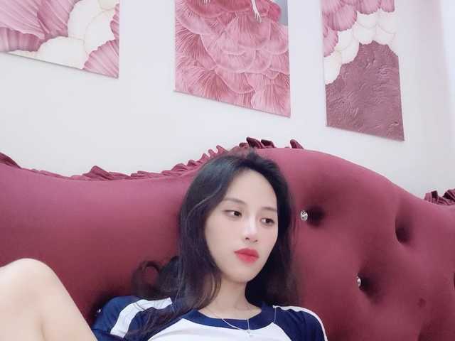 Aimee120's BongaCams show and profile