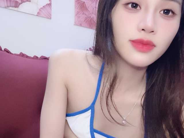 Aimee120's BongaCams show and profile