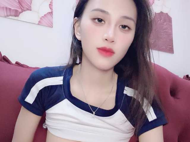 Aimee120's BongaCams show and profile