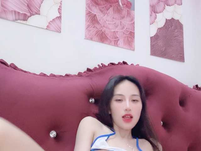 Aimee120's BongaCams show and profile