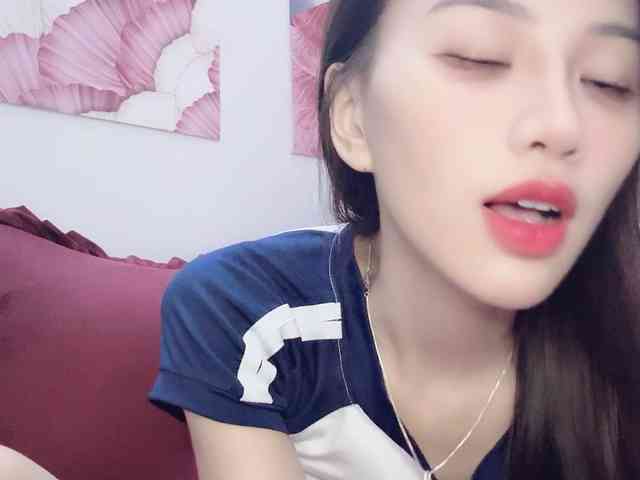 Aimee120 webcam