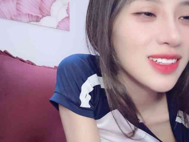 Aimee120 webcam