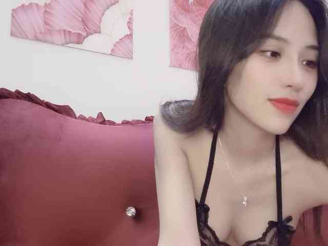 Aimee120 Live Webcam on BongaCams