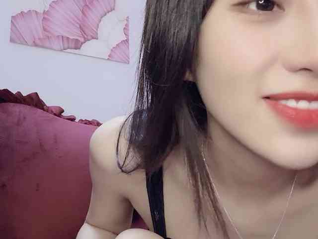 Aimee120 webcam