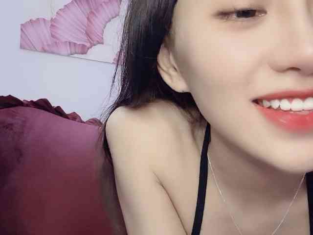 Aimee120 webcam