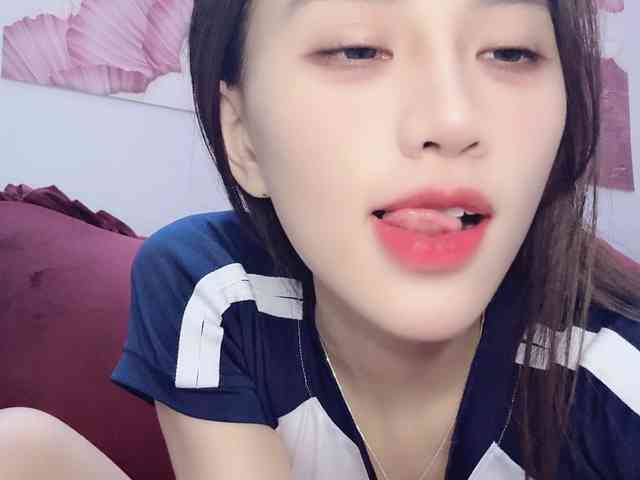 Aimee120 webcam