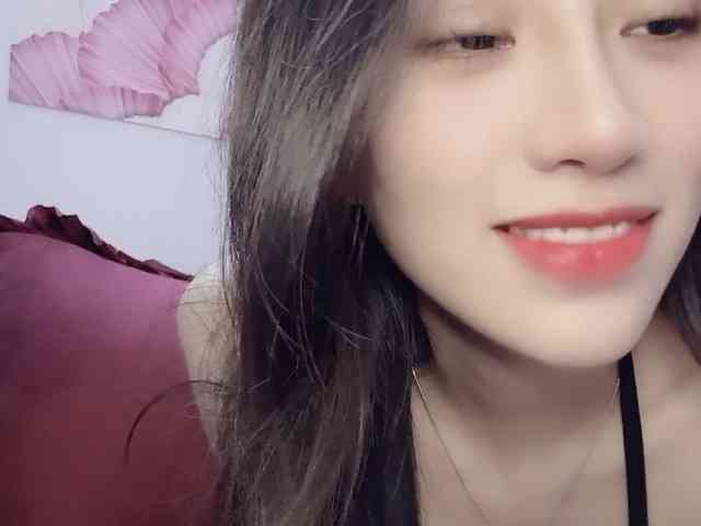 Aimee120 webcam