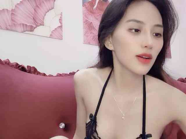 Aimee120 webcam