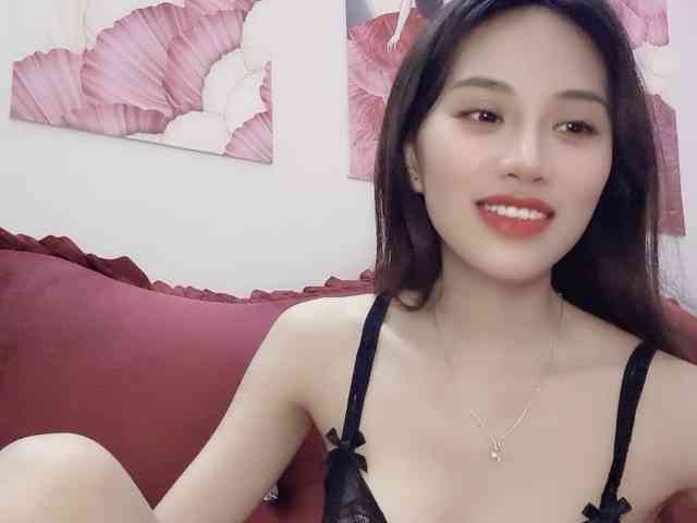 Aimee120 webcam