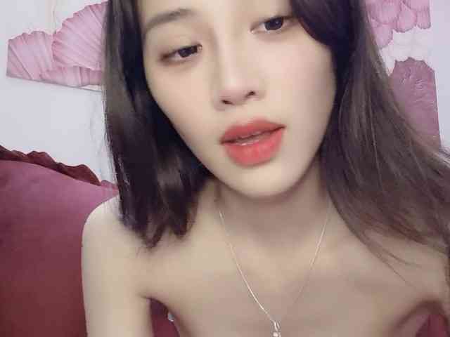Aimee120 webcam
