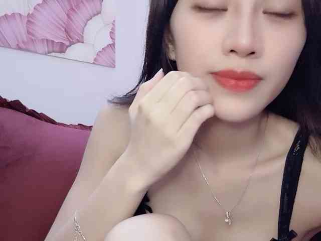 Aimee120 webcam