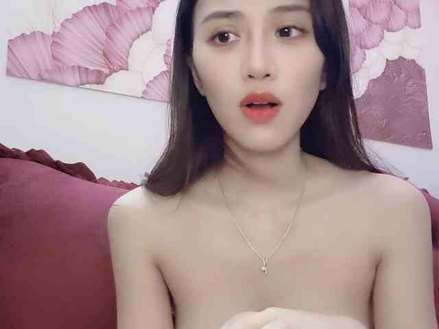 Aimee120 webcam