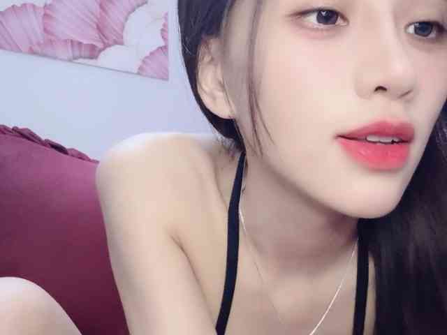 Aimee120 webcam