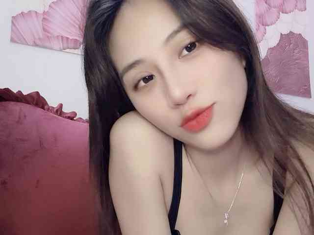 Aimee120 webcam