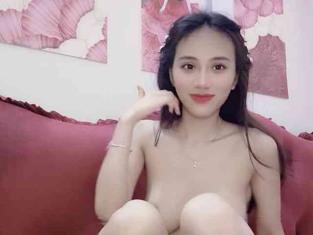 Aimee120 webcam