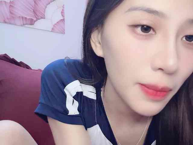 Aimee120 webcam