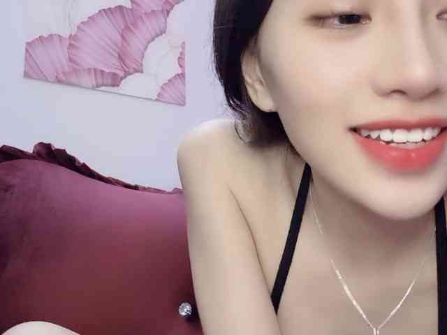 Aimee120 webcam
