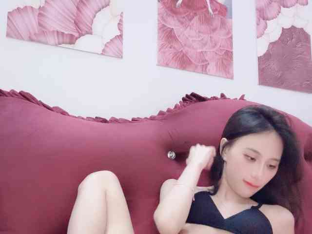 Aimee120 webcam