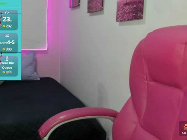 paulina-evans Live Cam on BongaCams