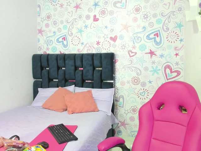 paulina-evans's BongaCams show and profile