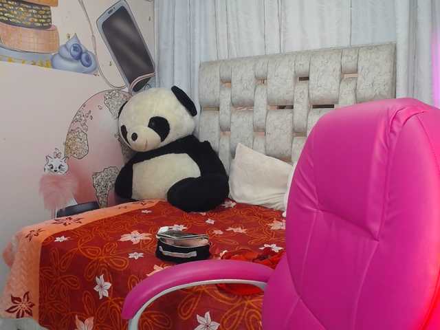 paulina-evans's BongaCams show and profile