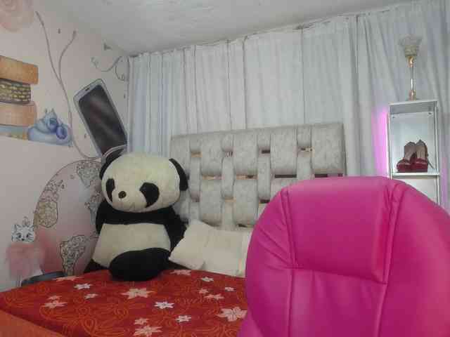 paulina-evans webcam