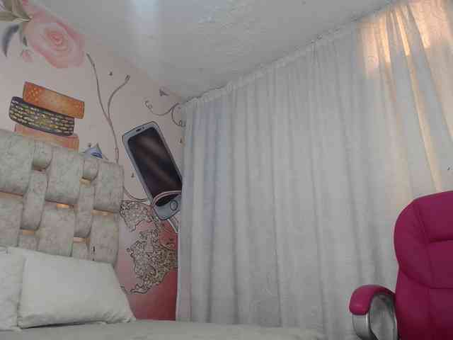 paulina-evans webcam