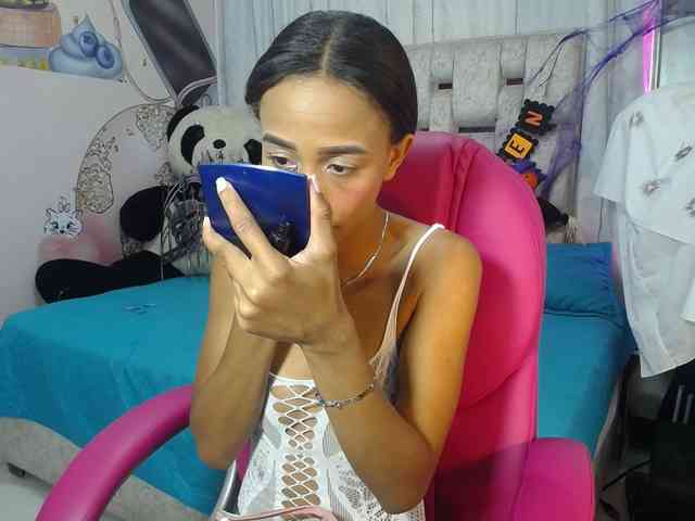 paulina-evans webcam