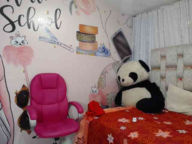 paulina-evans webcam