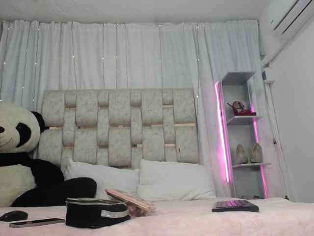 paulina-evans webcam