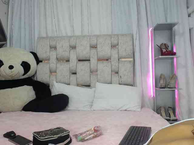 paulina-evans webcam