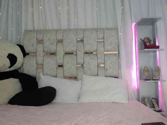 paulina-evans webcam