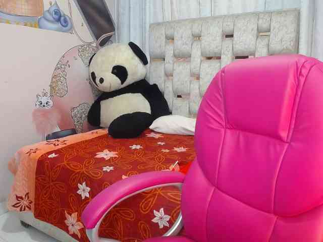 paulina-evans webcam