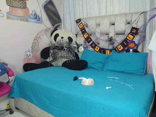 paulina-evans webcam